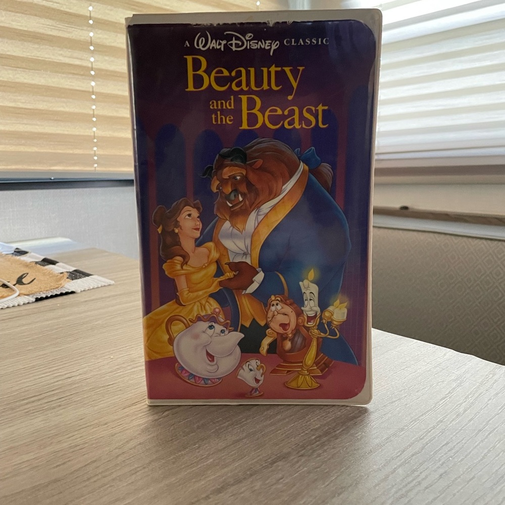 Beauty and The Beast VHS